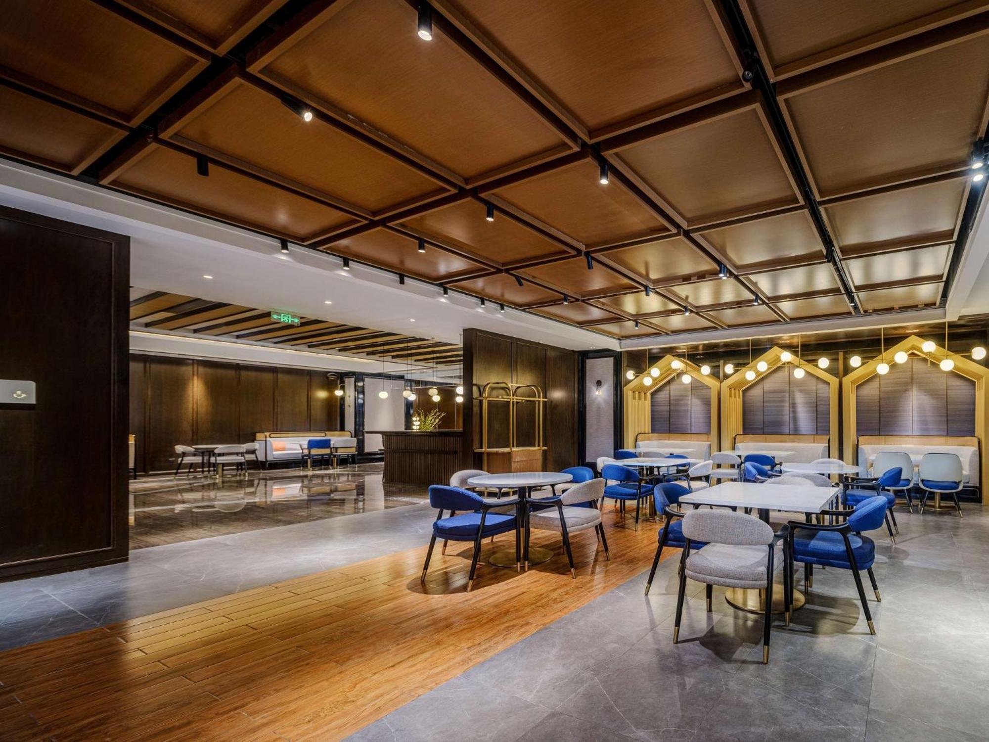 Hilton Garden Inn Beijing Guomao Buitenkant foto