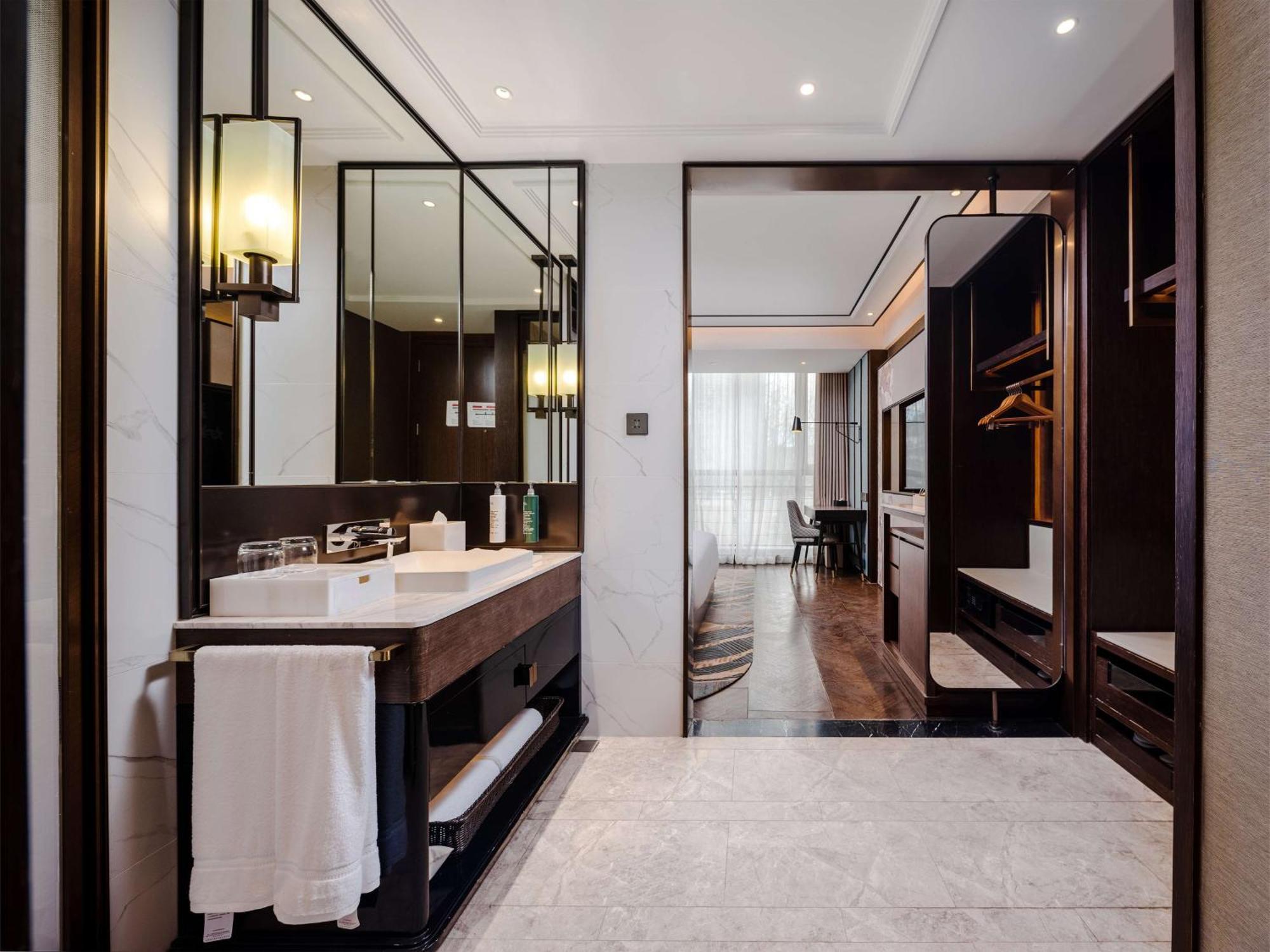 Hilton Garden Inn Beijing Guomao Buitenkant foto