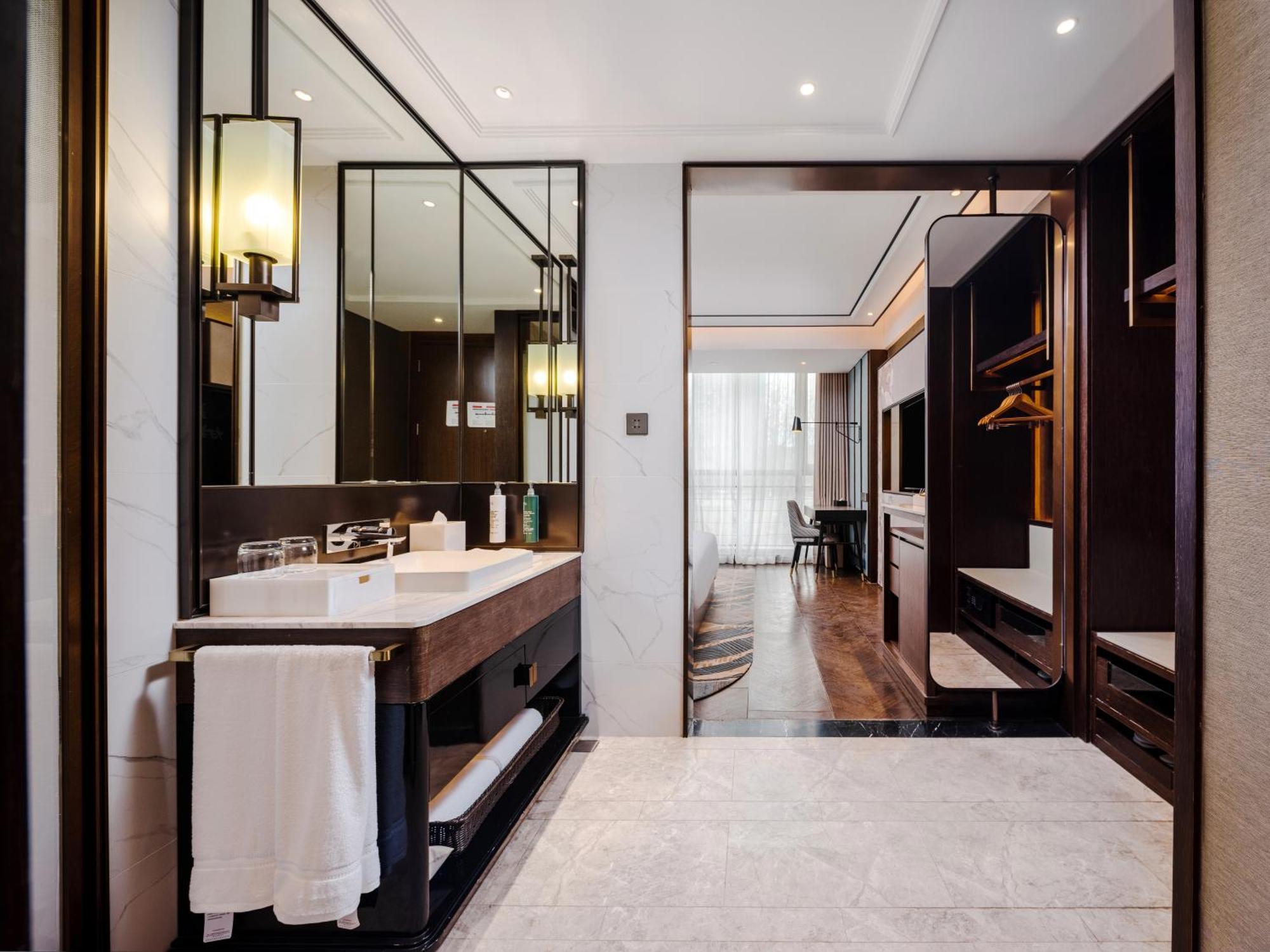 Hilton Garden Inn Beijing Guomao Buitenkant foto